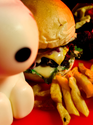 Suya Burger x Milkshake